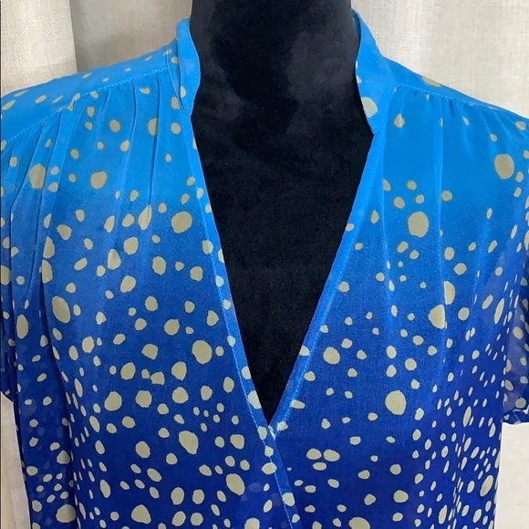 Like new....CABI ombré faux wrap semi sheer top - Picture 3 of 6